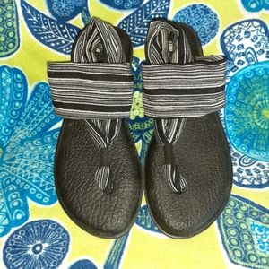 Sanuk Yoga Sling Sandals Size 7 Like New